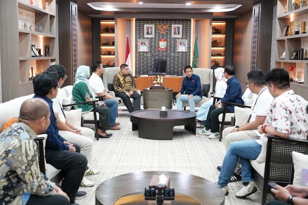 Makassar Gaspol Digitalisasi Sekolah, Gandeng Telkomsel