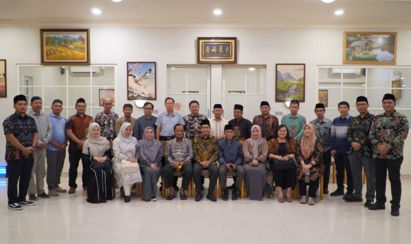 Amir Nasional Ahmadiyah Temui Akademisi dan Tokoh Lintas Agama di Makassar