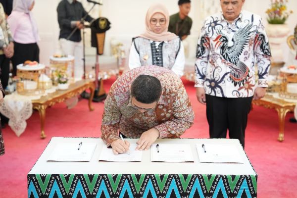 Makassar Teken PSEL, Atasi Krisis Sampah Lewat Aglomerasi