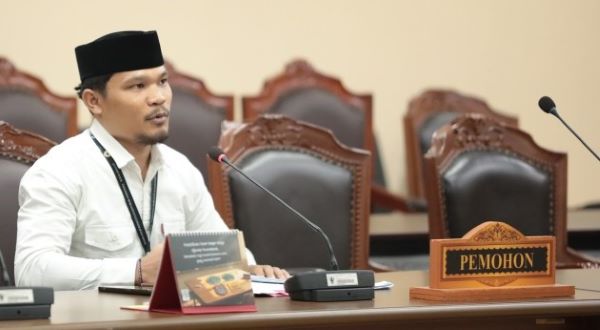 Jurnalis Tarik Gugatan Rangkap Jabatan ke MK, Sebut Butuh Waktu Perbaiki