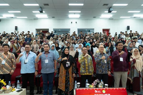 OJK Perkuat Literasi Keuangan Mahasiswa Hadapi Risiko Pembiayaan Digital
