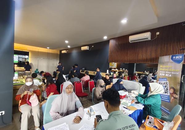 Donor Darah SMM Capital Group Perkuat Kepedulian Sosial, Kumpulkan Puluhan Kantong