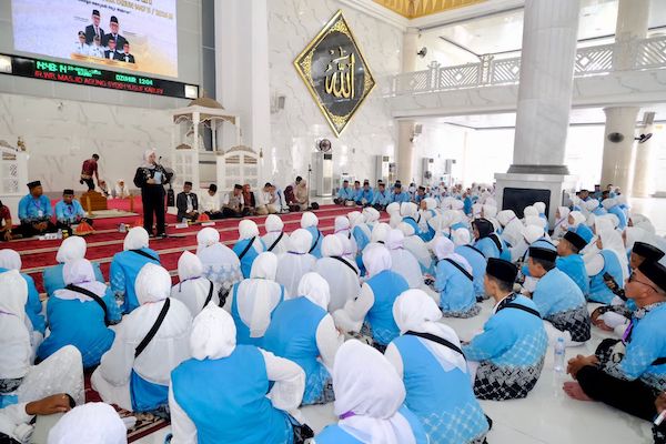 387 JCH Kloter Pertama Berangkat, Husniah Titip Doa Pembangunan Gowa