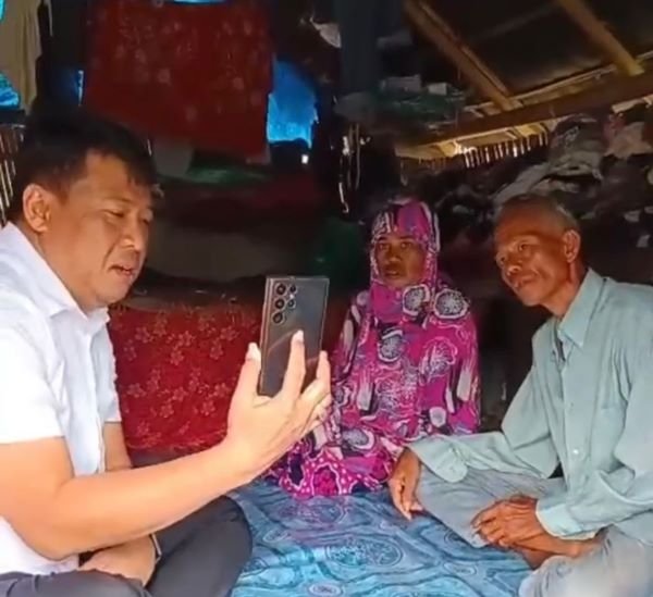 Keluarga di Sidrap Tinggal di Gubuk Tanpa Listrik, RMS Turun Tangan ...